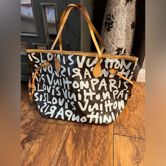 Louis Vuitton Black and White Tote with Tan Accents - Picture 1 of 3